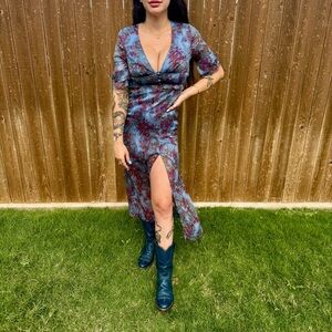 Urban Outfitters Sheer Floral Maxi Dress – Size S 🌸💙